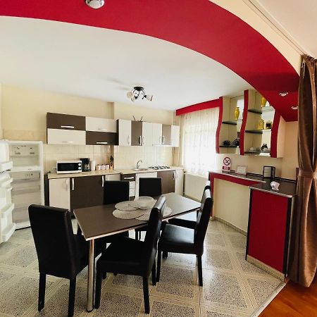 Apartament Extralarge Buşteni Esterno foto